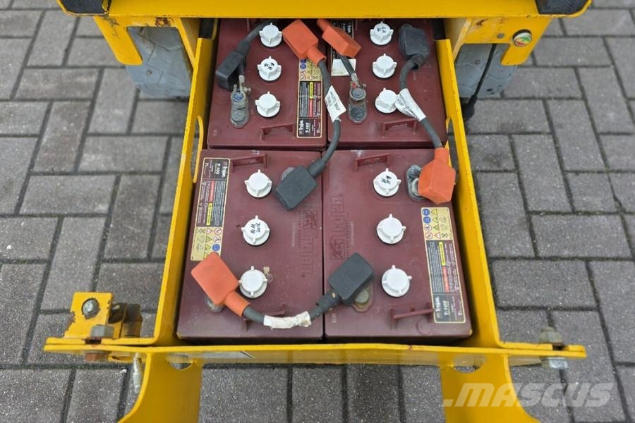 Haulotte Compact 8 As-Is, Electric, 8.2m Working Height, 35 Saksilavat