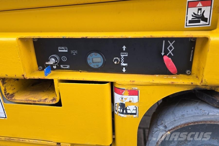 Haulotte Compact 8 As-Is, Electric, 8.2m Working Height, 35 Saksilavat