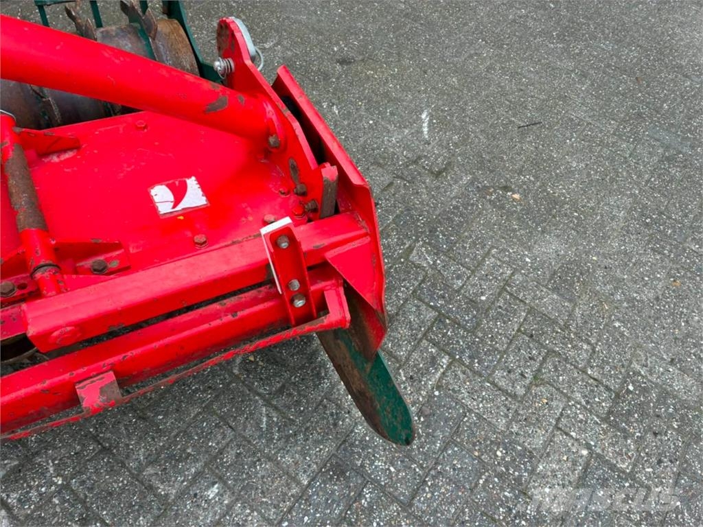 Vogel & Noot + Noot Arterra Rotační brány a půdní frézy