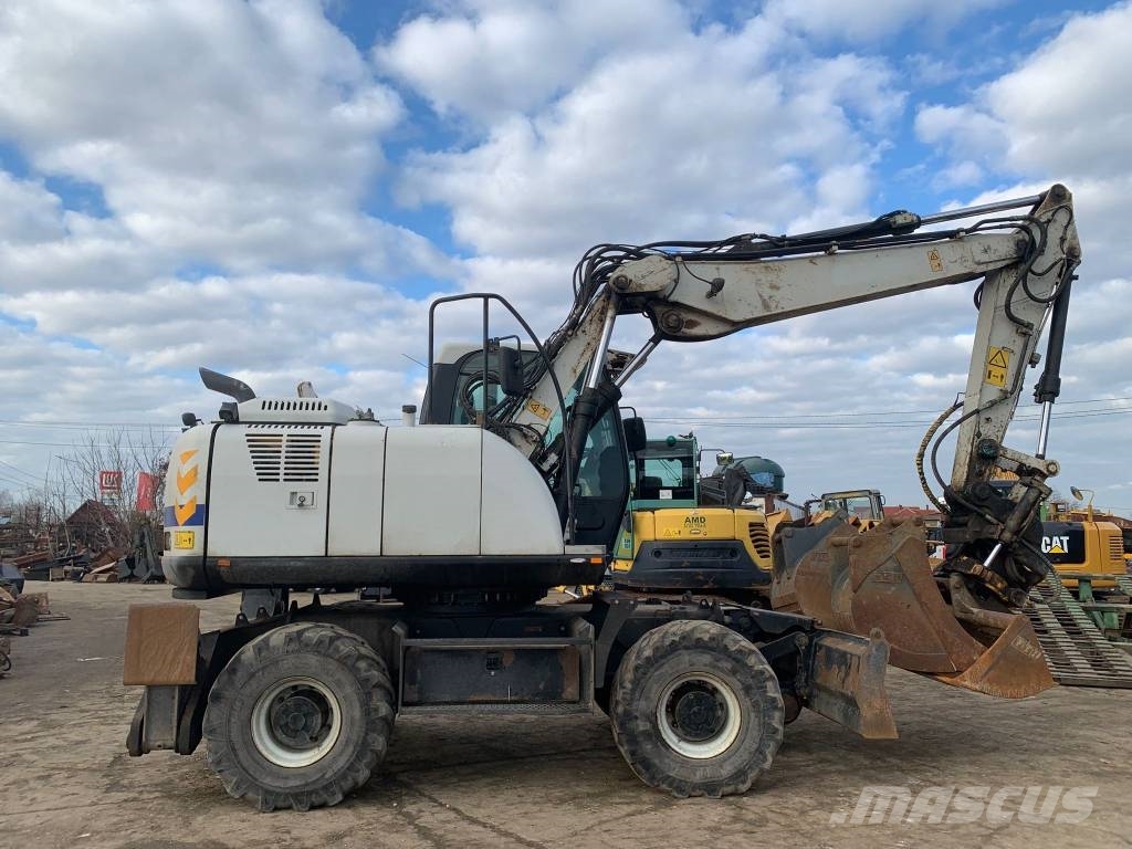 JCB JS145W+Engcon Rototilt EC219 Excavadoras de ruedas