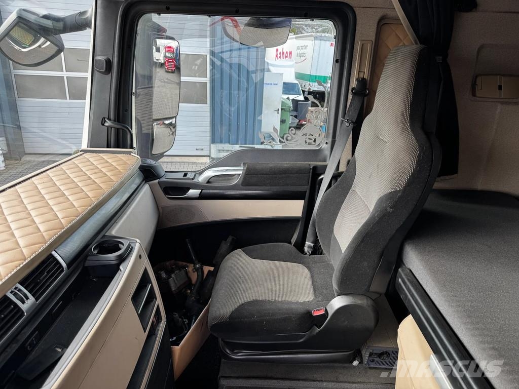 MAN TGX 18.460 XXL Cabine *Motor Schade* Engine not Ru Тягачі
