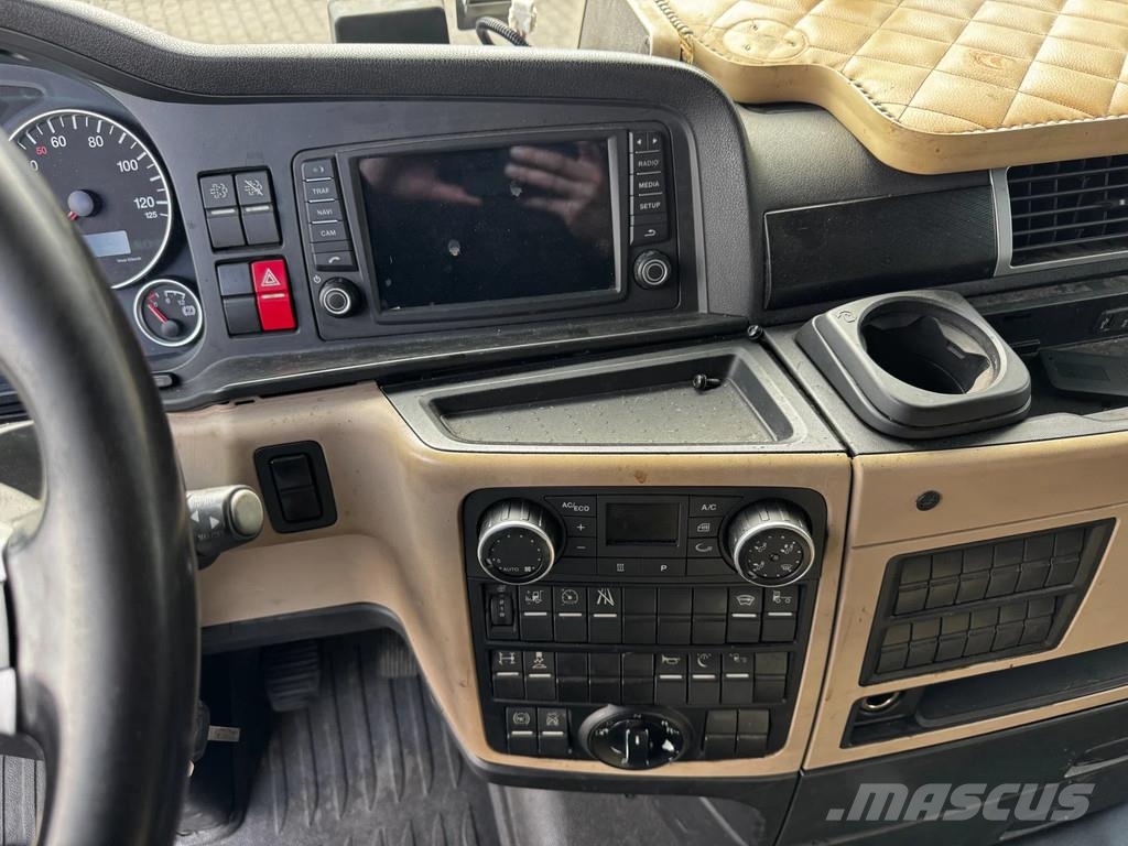 MAN TGX 18.460 XXL Cabine *Motor Schade* Engine not Ru Тягачі