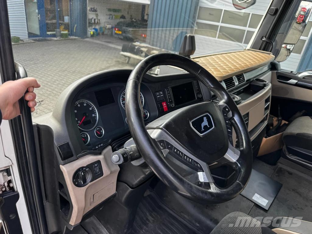 MAN TGX 18.460 XXL Cabine *Motor Schade* Engine not Ru Тягачі