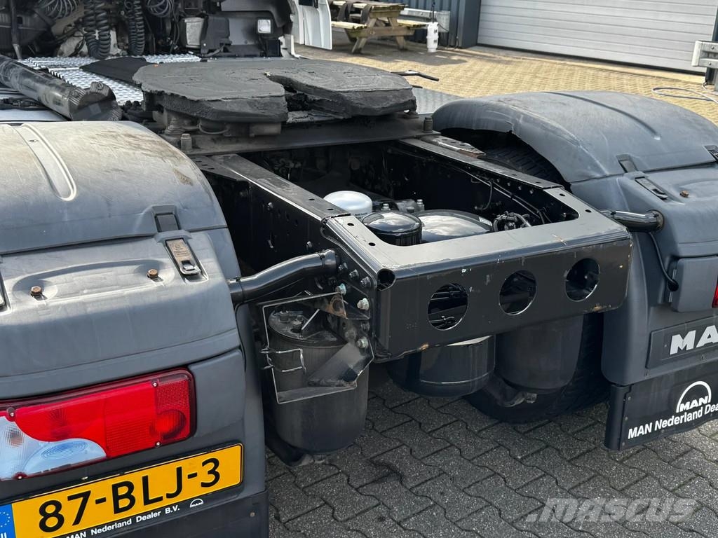 MAN TGX 18.460 XXL Cabine *Motor Schade* Engine not Ru Тягачі