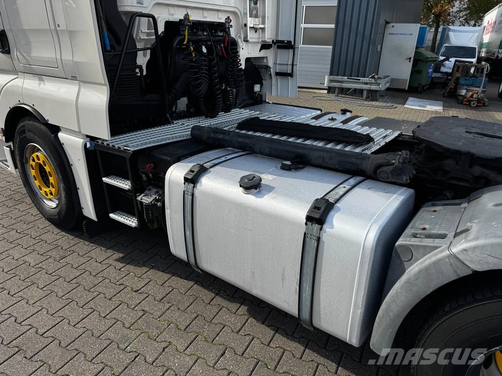 MAN TGX 18.460 XXL Cabine *Motor Schade* Engine not Ru Тягачі