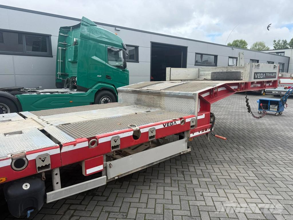 Vega Trailer | Vega 3-Axle Low Loader | Hydraulically H Semirremolques de carga baja