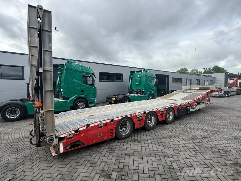 Vega Trailer | Vega 3-Axle Low Loader | Hydraulically H Semirremolques de carga baja