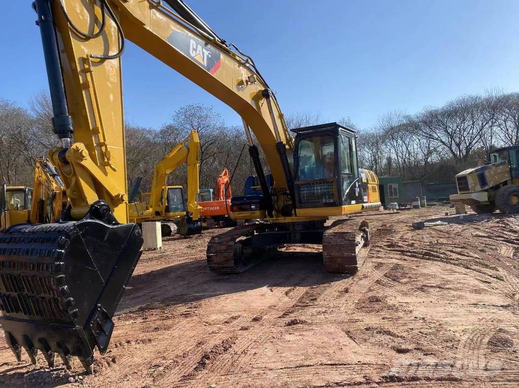 CAT 325D Crawler excavators