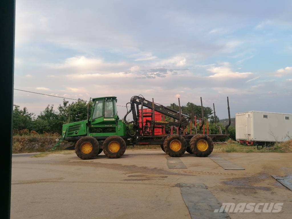 John Deere 1110 D Eco III Uitrijwagens