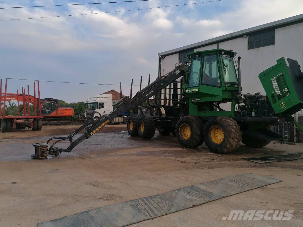 John Deere 1110 D Eco III Uitrijwagens
