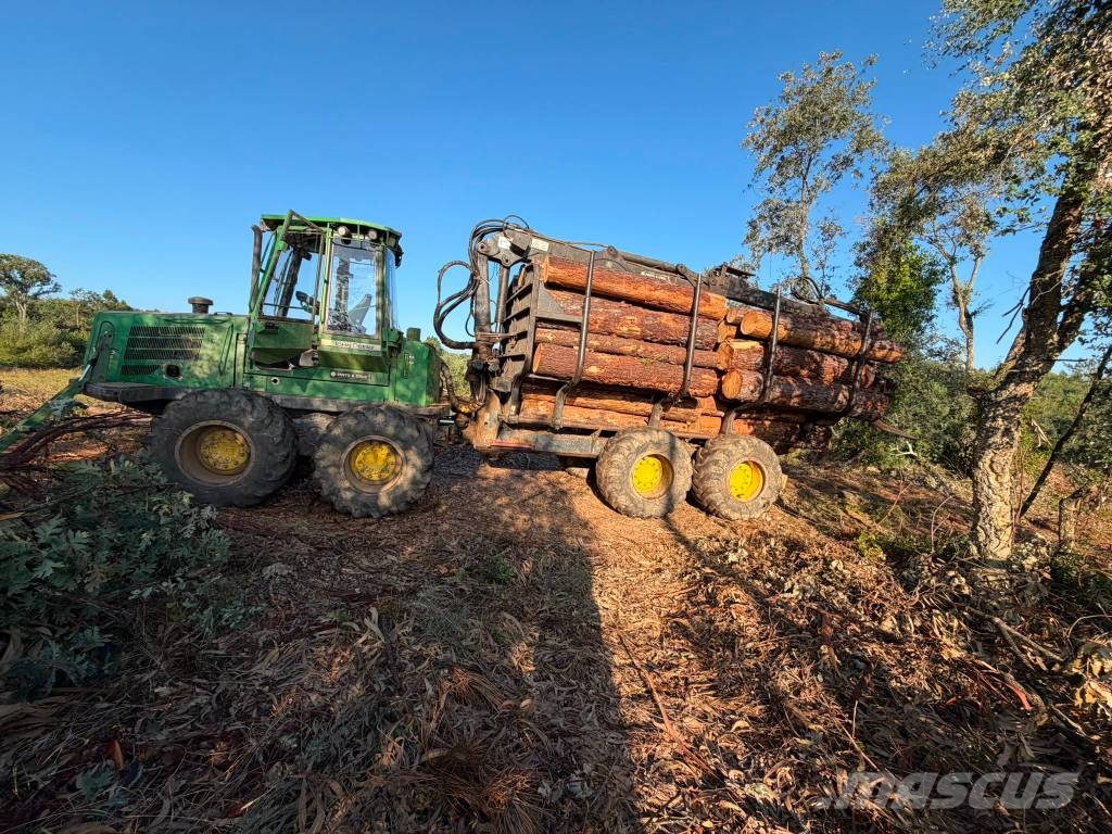 John Deere 1110 D Eco III Uitrijwagens