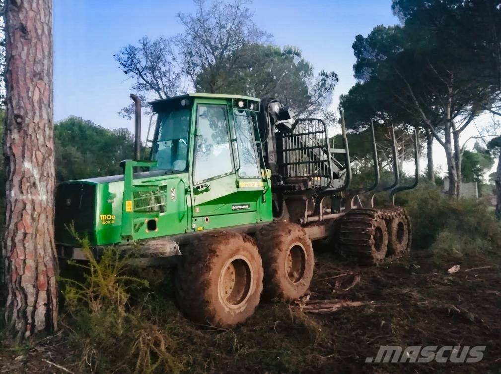 John Deere 1110 D Eco III Uitrijwagens