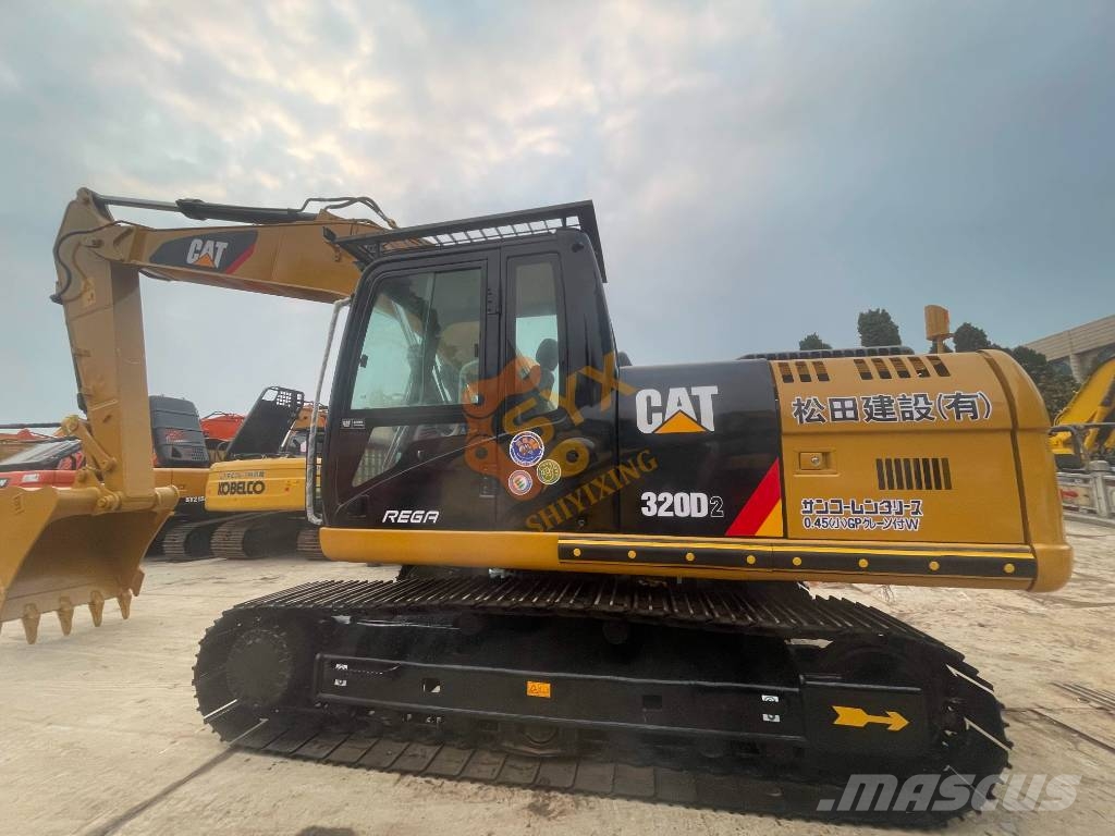 CAT 320 D 대형 굴삭기 29톤 이상