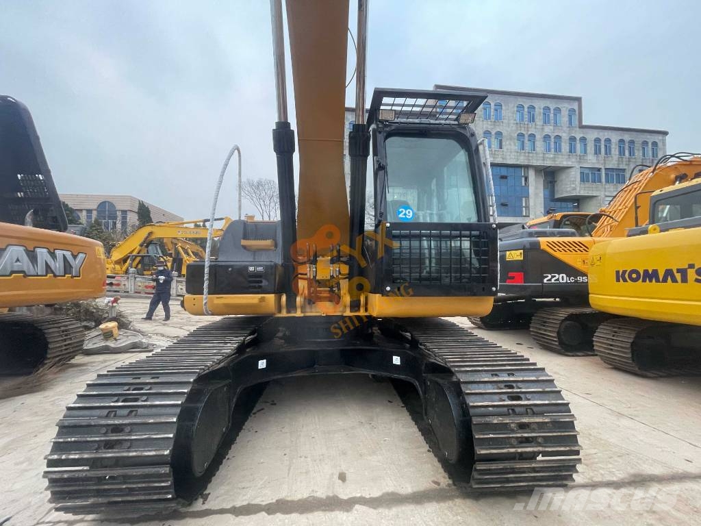 CAT 320 D 대형 굴삭기 29톤 이상
