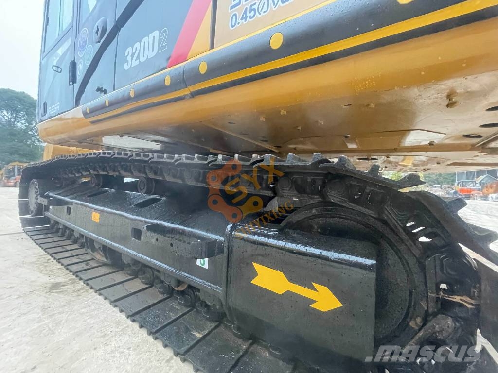 CAT 320 D 대형 굴삭기 29톤 이상