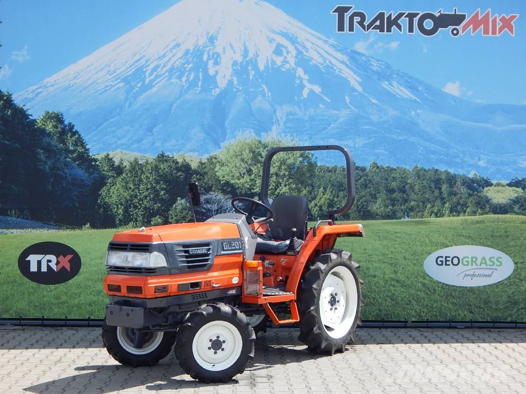 Kubota GL 201 جرارات مدمجة