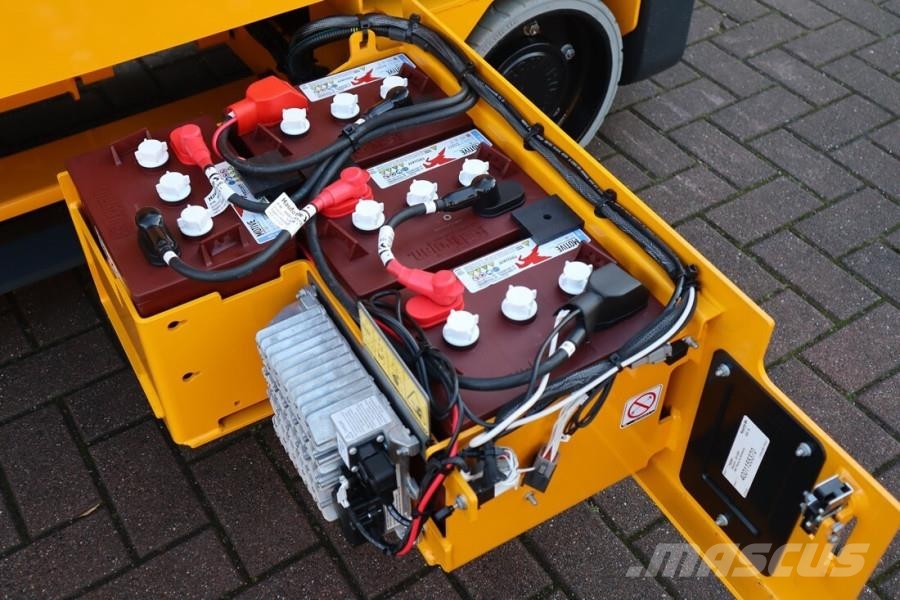 Haulotte Compact 8N Valid inspection, *Guarantee! 8m Workin Scissor lifts