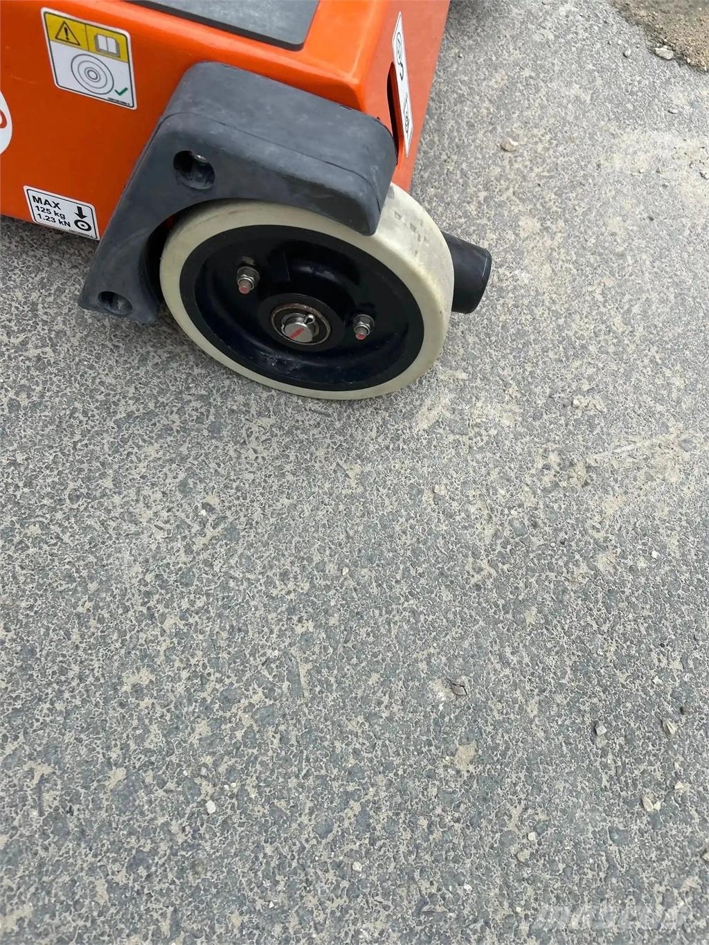 JLG Pecolift Ďalšie zdvíhacie zariadenia a plošiny