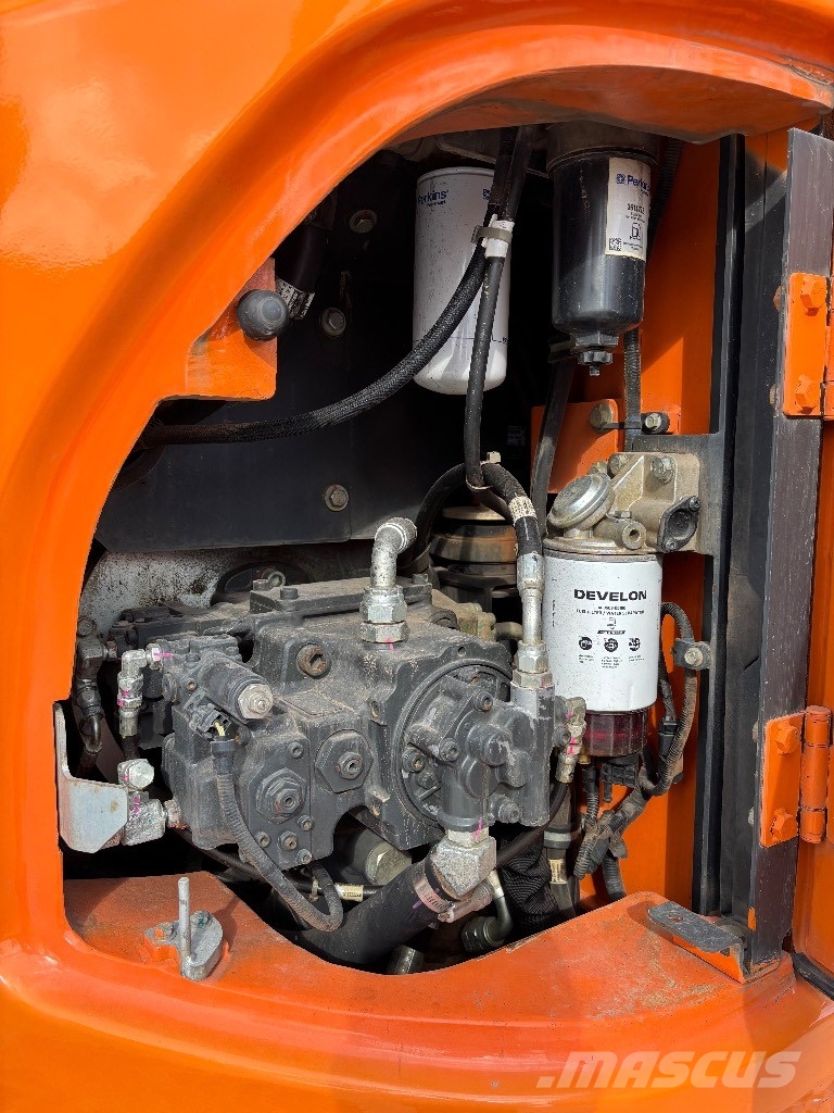 Dooosan DX140LC-5 Raupenbagger