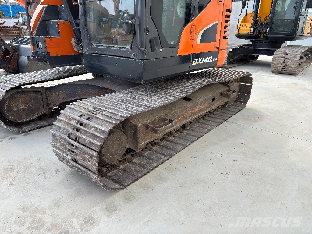 Dooosan DX140LC-5 Raupenbagger