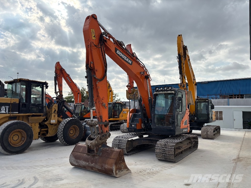 Dooosan DX140LC-5 Raupenbagger
