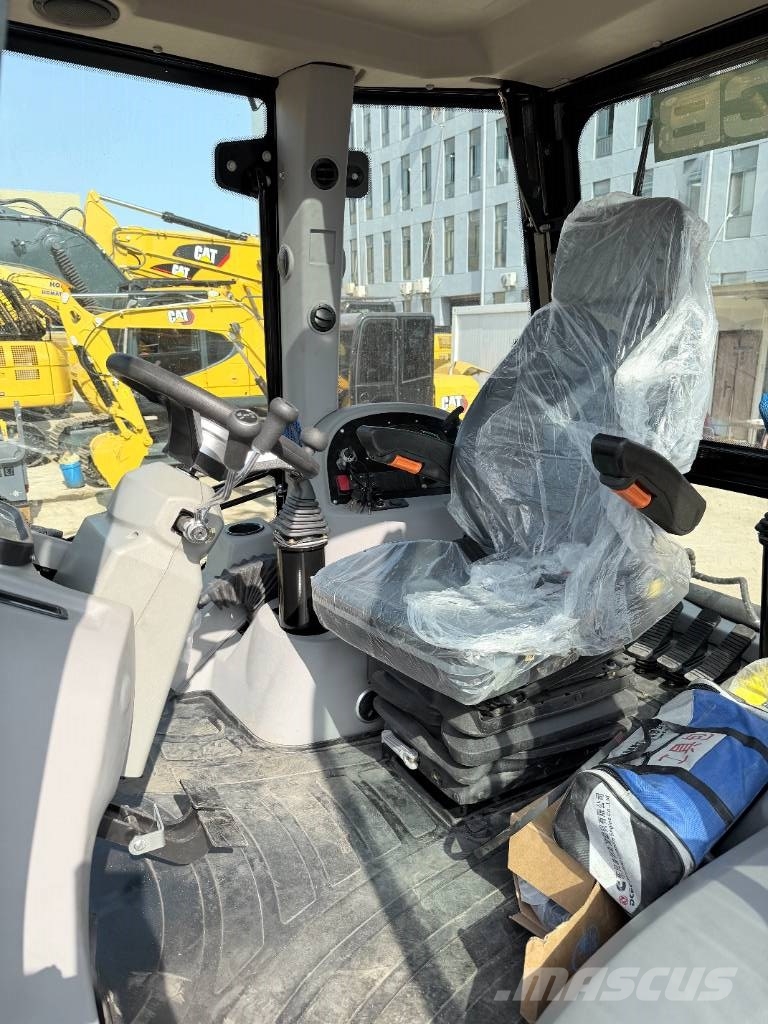 JCB 4 CX Ekskavatori-iekrāvēji