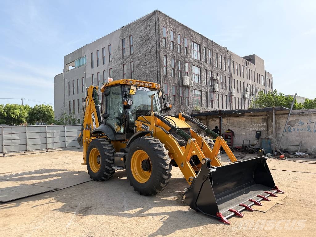 JCB 4 CX Ekskavatori-iekrāvēji