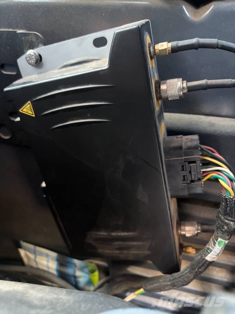 Trimble CB460 Верижен екскаватор