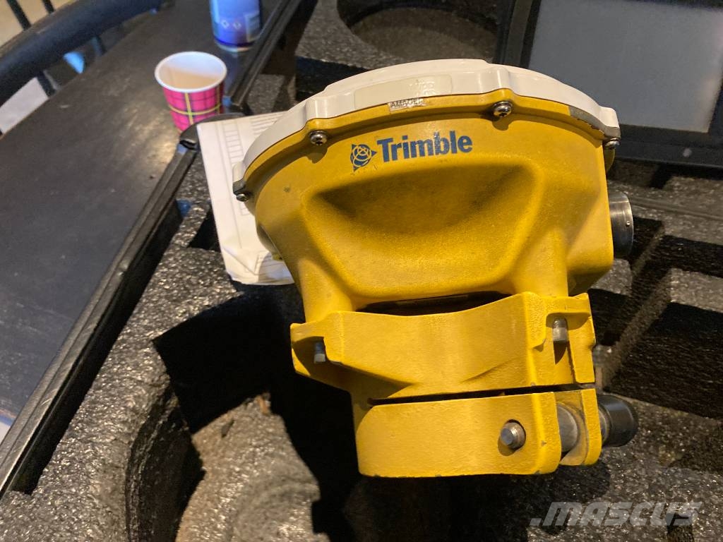 Trimble CB460 Верижен екскаватор