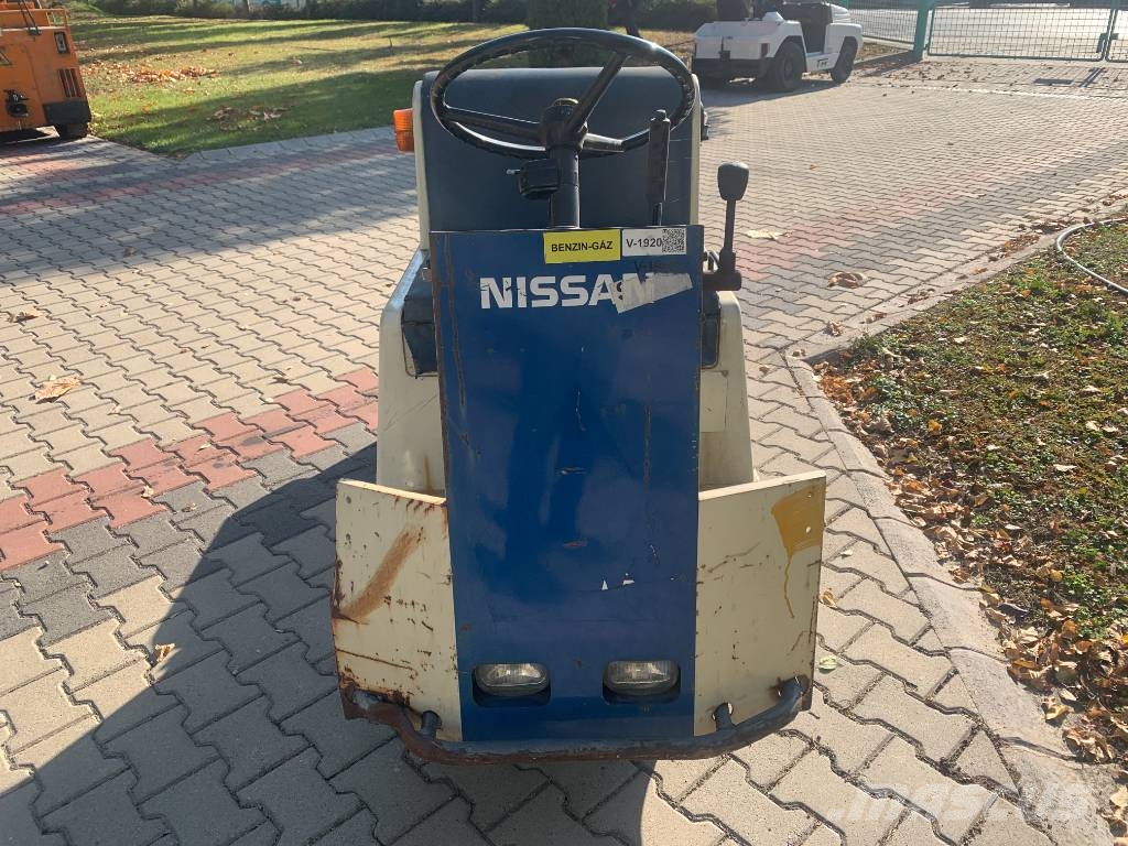 Nissan HT01 V-1920 EO Обладнання для аеропортів
