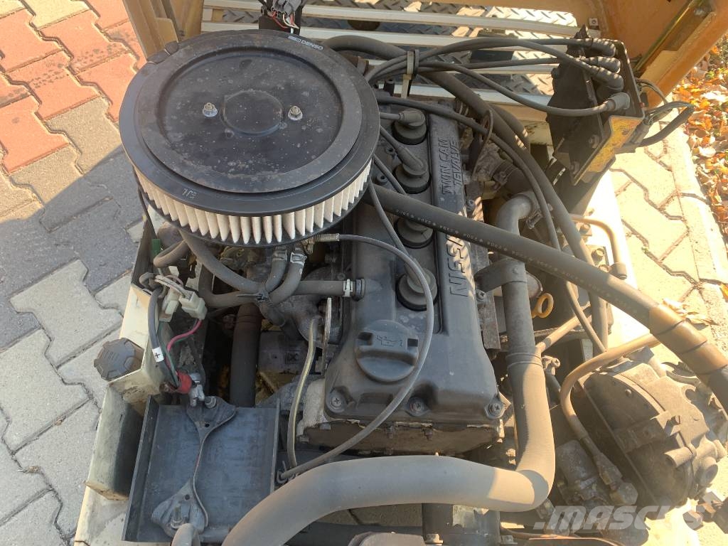 Nissan HT01 V-1920 EO Обладнання для аеропортів
