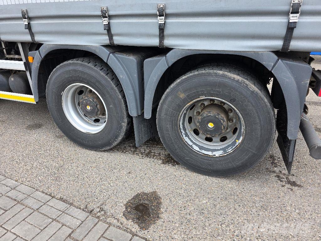 MAN TGA 26.480 6x4 Camión con caja abierta