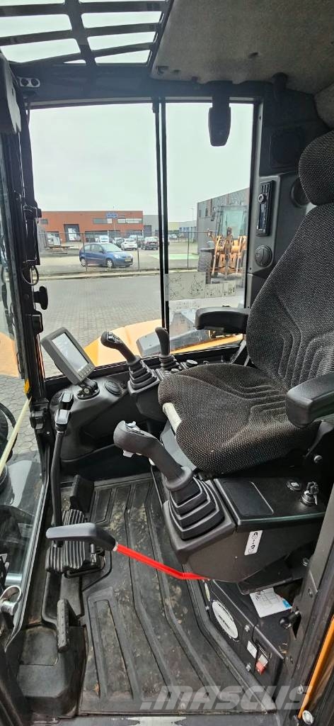CASE CX 65 D Minigraafmachines < 7t
