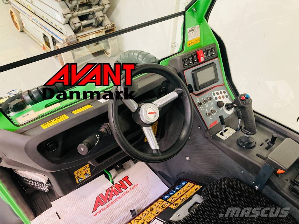 Avant 650 i Mini chargeuse