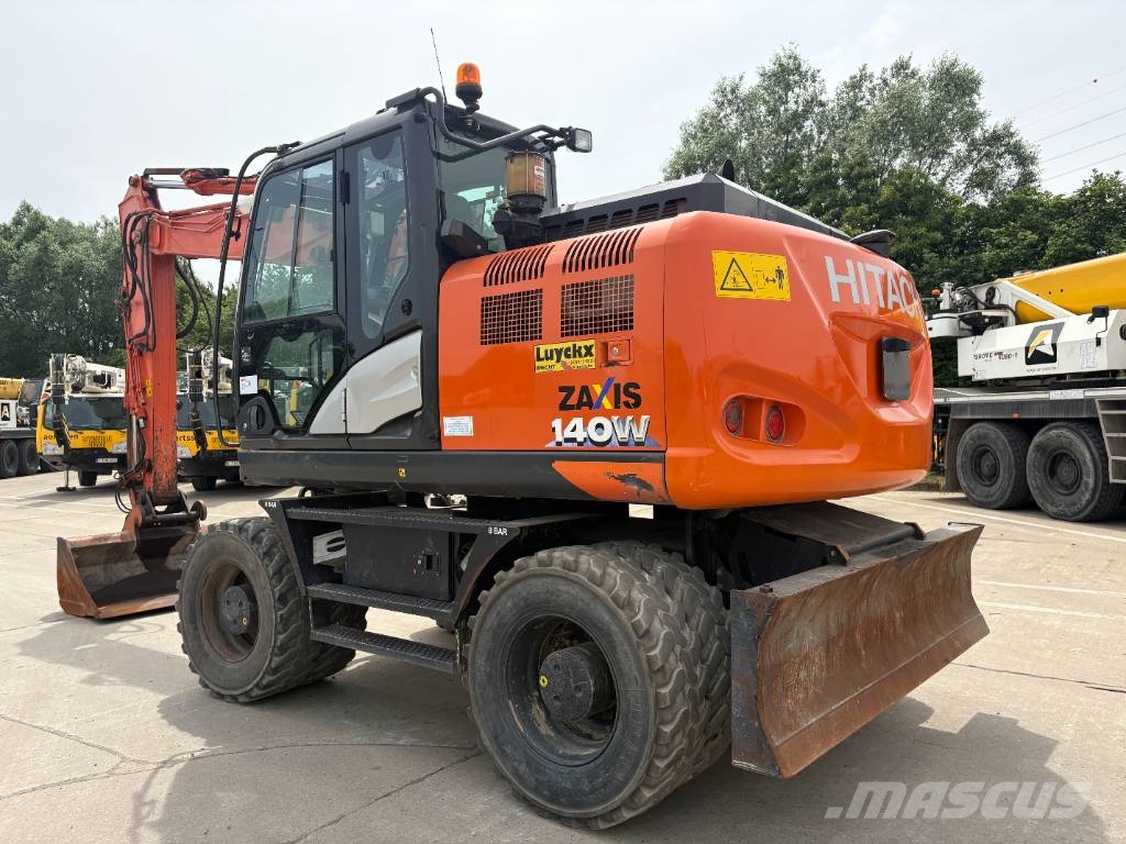Hitachi ZX140W-6 (3 Pieces available) Pelle sur pneus