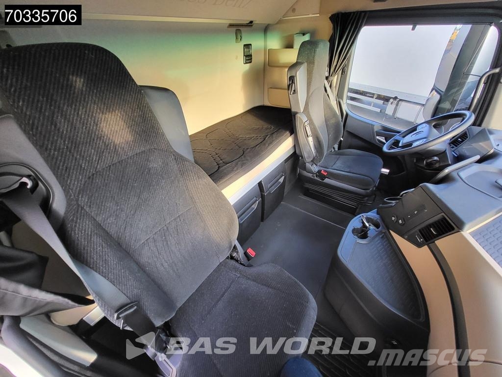 Mercedes-Benz Actros 1845 4X2 StreamSpace Retarder APK 01-2027 S Tractor Units