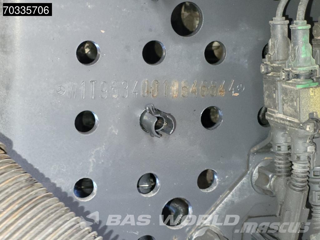 Mercedes-Benz Actros 1845 4X2 StreamSpace Retarder APK 01-2027 S Tractor Units