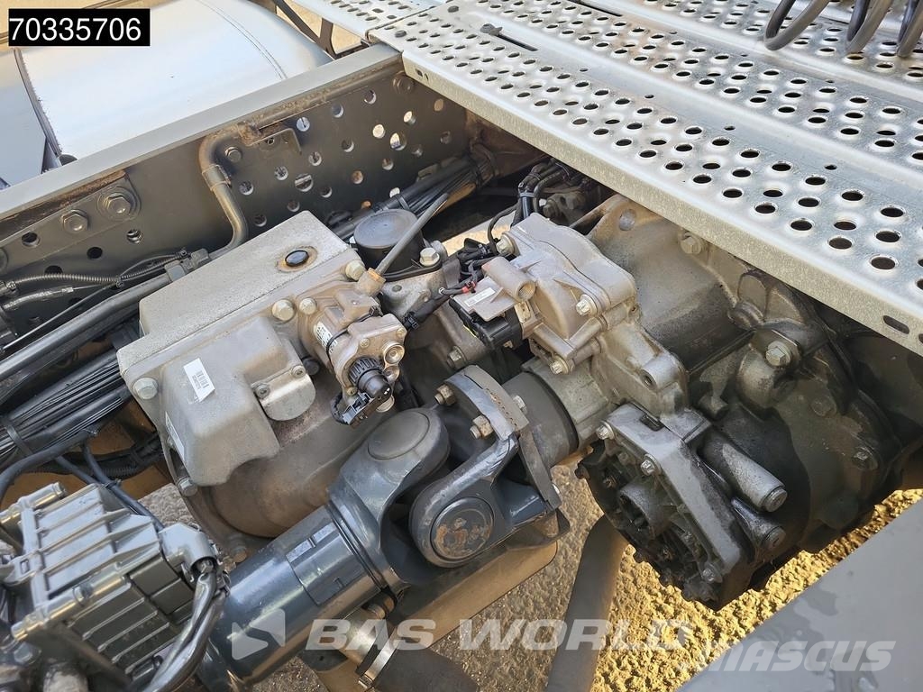 Mercedes-Benz Actros 1845 4X2 StreamSpace Retarder APK 01-2027 S Vetopöytäautot