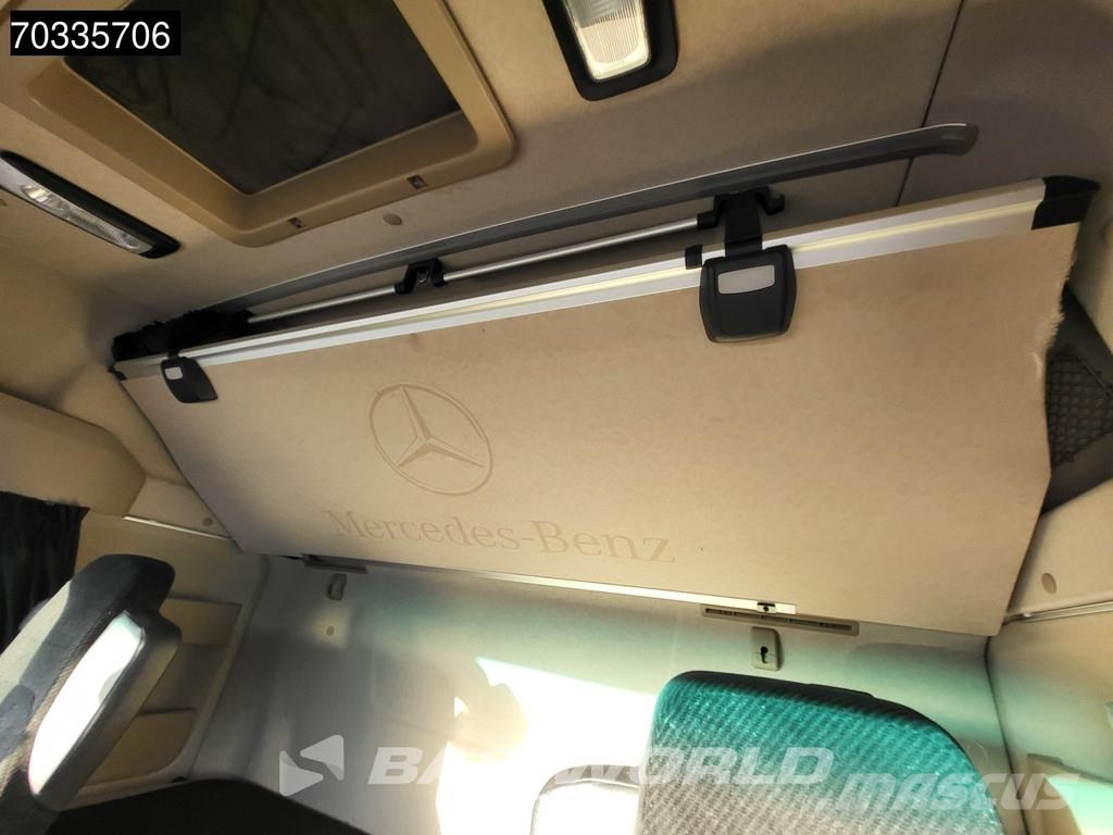Mercedes-Benz Actros 1845 4X2 StreamSpace Retarder APK 01-2027 S Vetopöytäautot