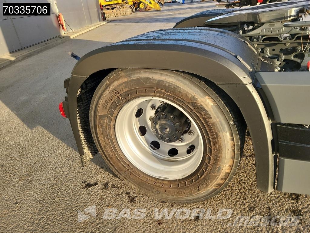 Mercedes-Benz Actros 1845 4X2 StreamSpace Retarder APK 01-2027 S Tractor Units