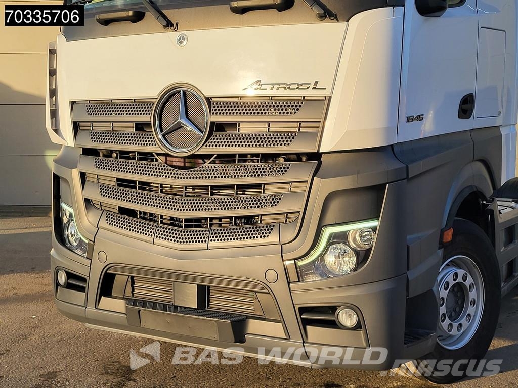 Mercedes-Benz Actros 1845 4X2 StreamSpace Retarder APK 01-2027 S Vetopöytäautot