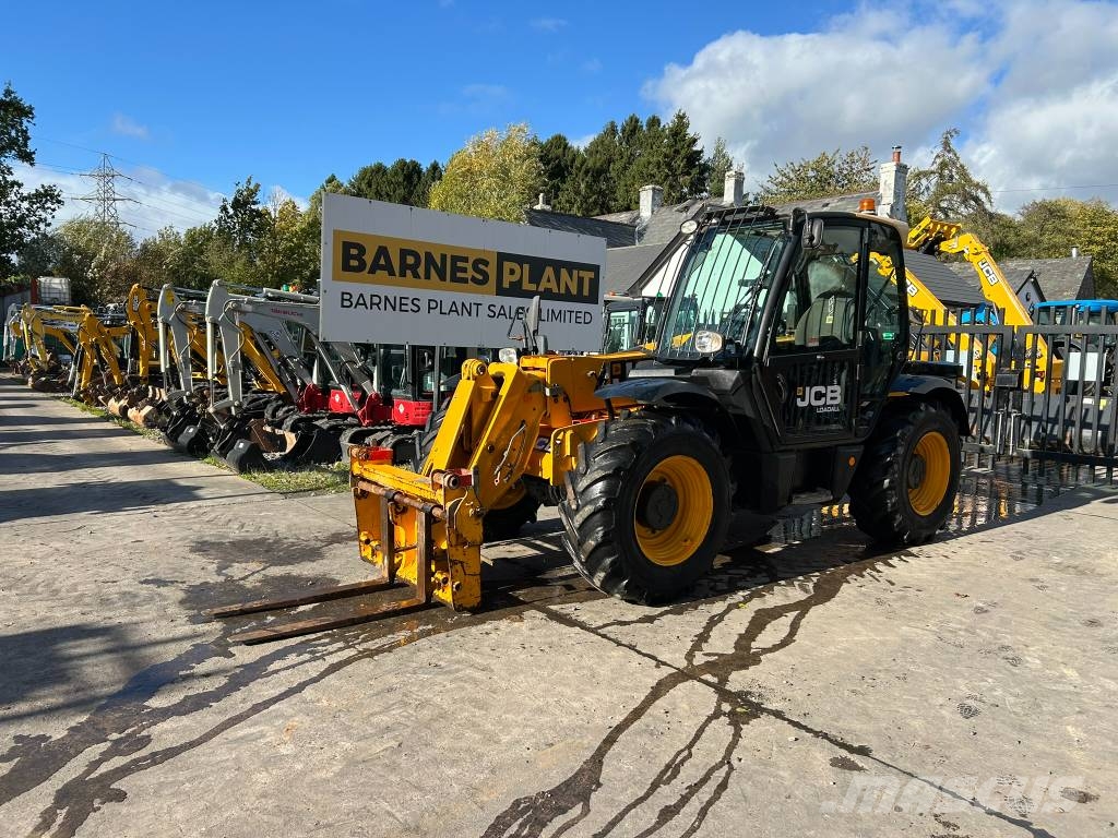 JCB 531-70 مناولات متداخلة