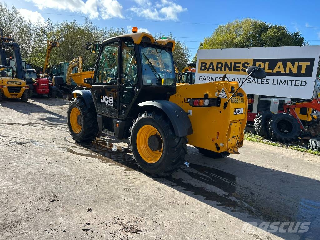 JCB 531-70 مناولات متداخلة
