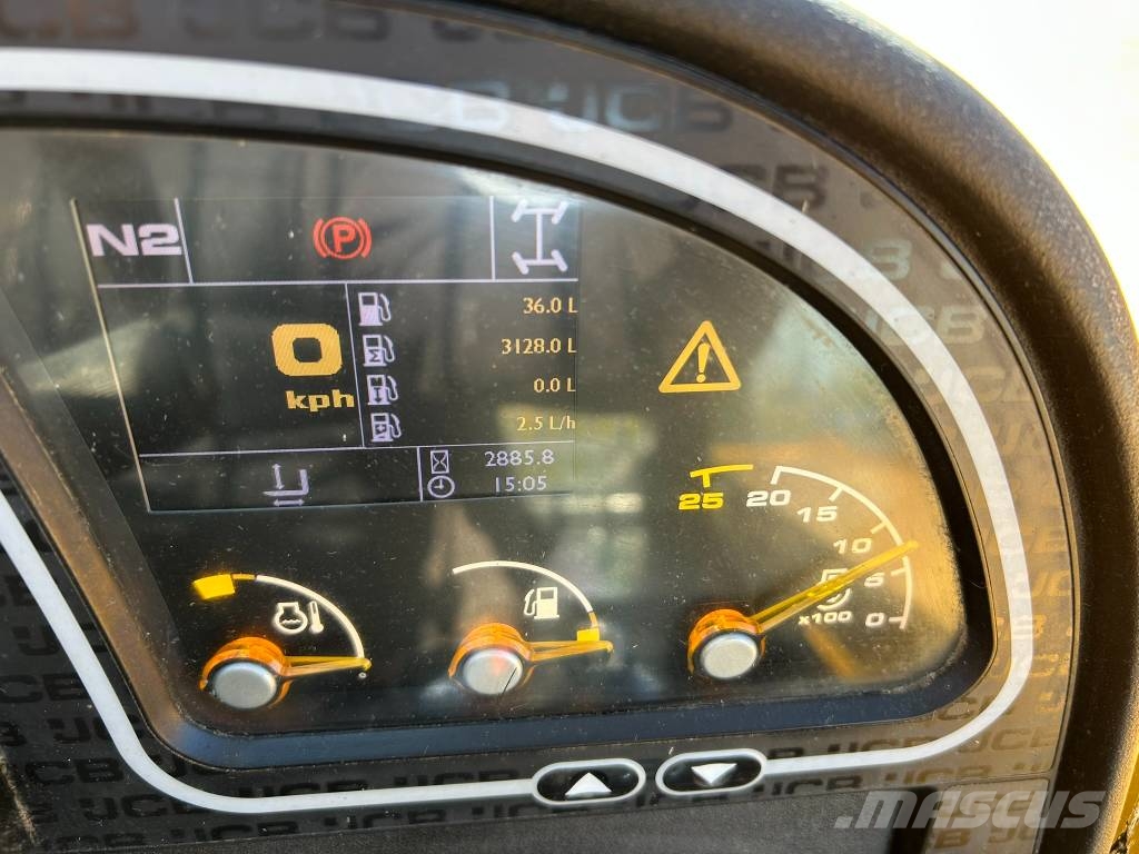 JCB 531-70 مناولات متداخلة