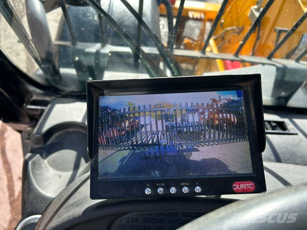 JCB 531-70 مناولات متداخلة