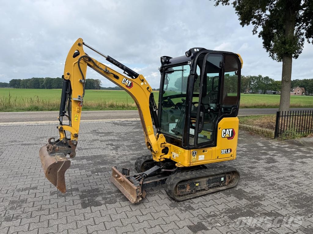 CAT 301.6 minigraver / hydro wissel cw05 Mini ekskavatori < 7 t