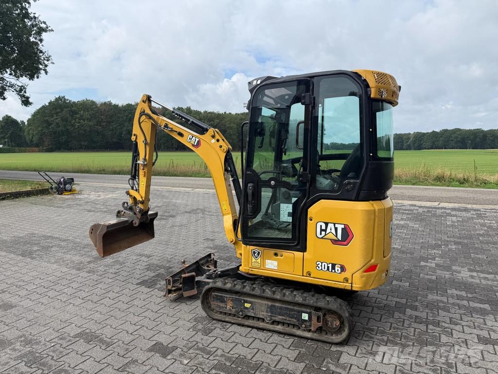 CAT 301.6 minigraver / hydro wissel cw05 Mini ekskavatori < 7 t