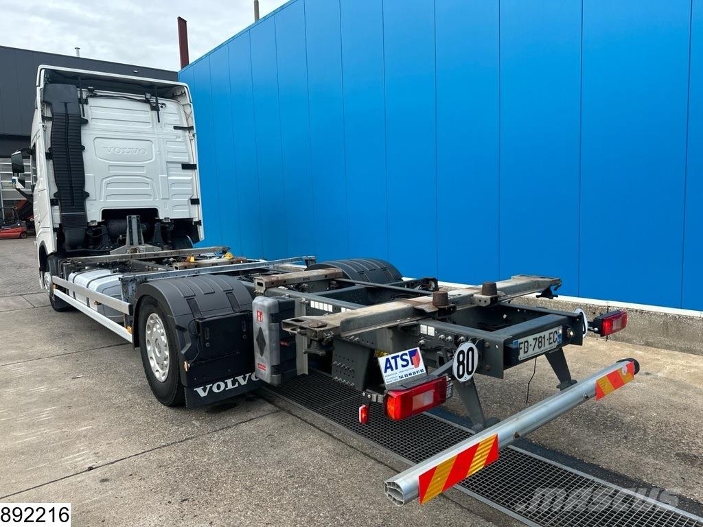 Volvo FH 500 EURO 6 Camiões caixa desmontável com elevador de cabo