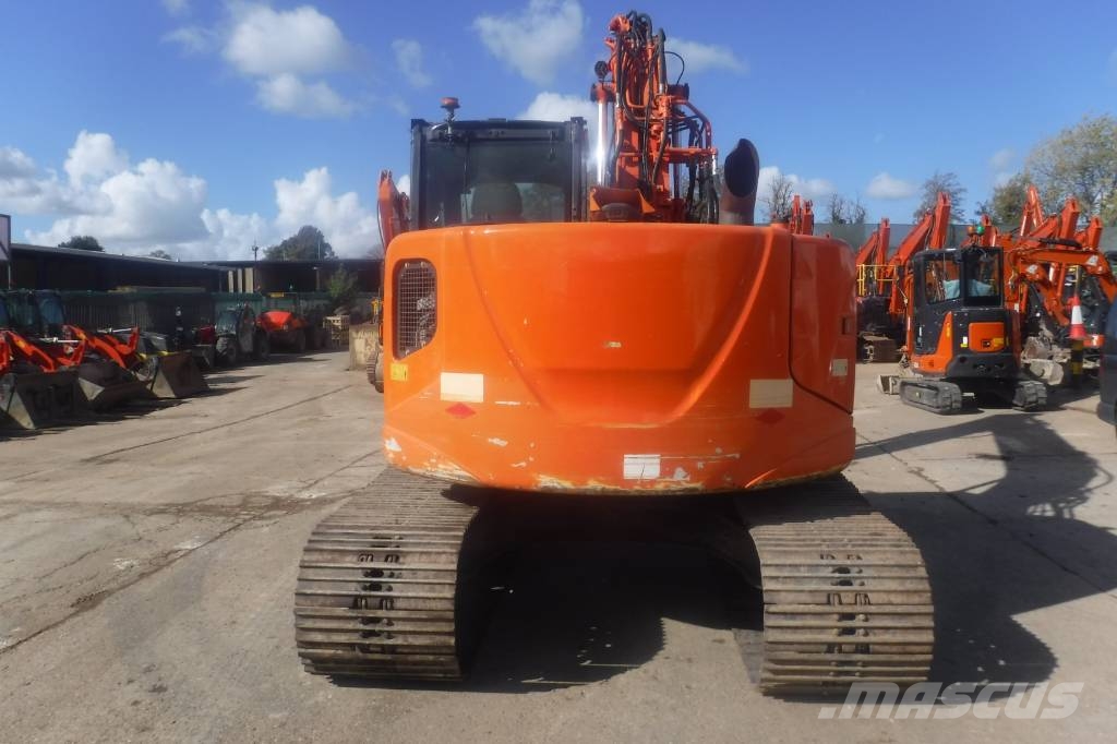 Hitachi ZX 135 US 5-B Bandgrävare