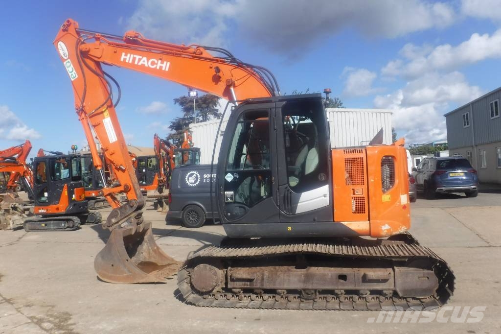 Hitachi ZX 135 US 5-B Bandgrävare
